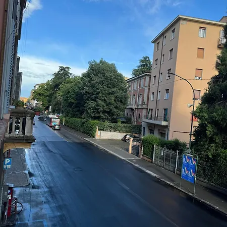 Frühstückspension Saragozza Bologna